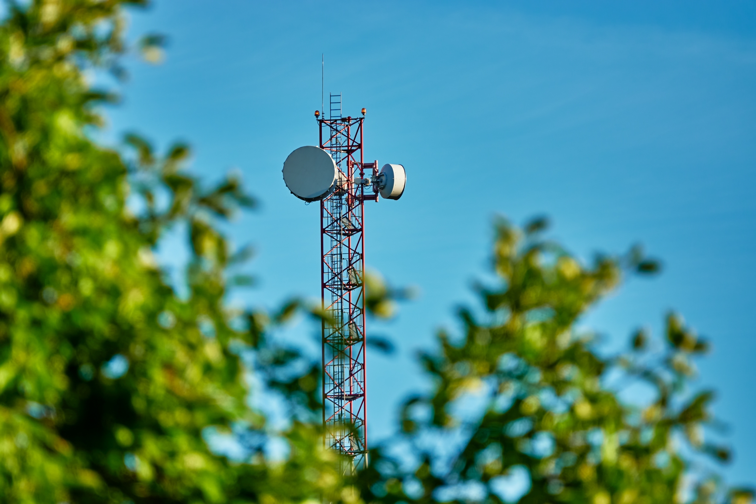 O2 Sub Signal Tower Sun, sea and stronger signal: O2 to upgrade its mobile network at more ...